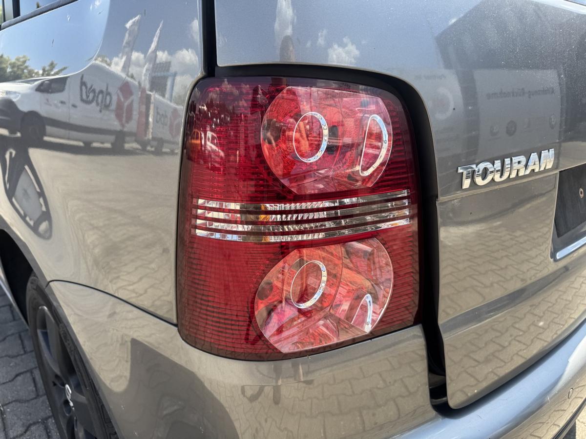 VW Touran 1T original R&uuml;cklicht R&uuml;ckleuchte Schlussleuchte links Facelift Bj.2008
